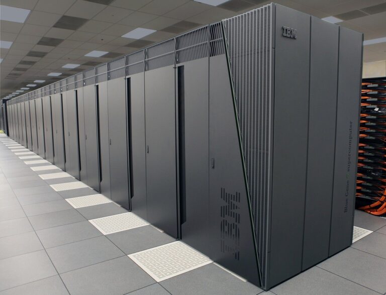 TRPC Managing Director Lim May-Ann quoted on insights magazine article on “As the world embraces cloud, will IBM’s new cloud strategy survive the competition?”