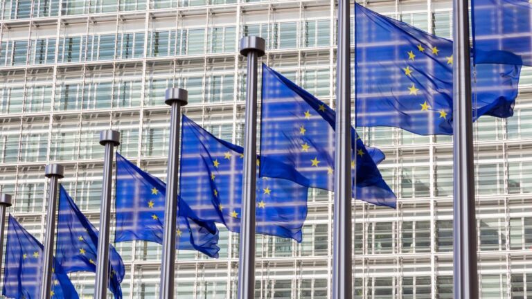 Access Alert: European Commission announces three-pillar approach to connectivity policy